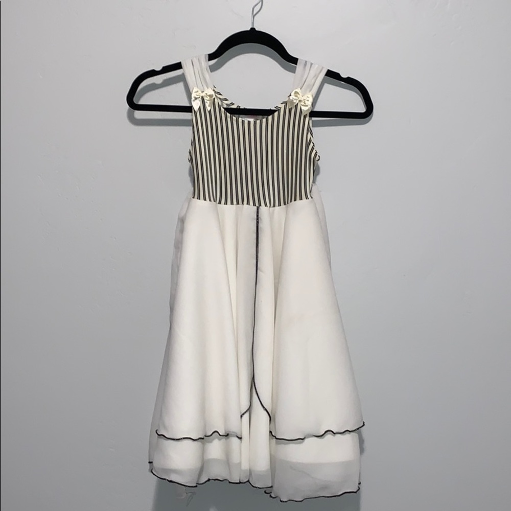 Pretty Dress -  Girl Size 7-8